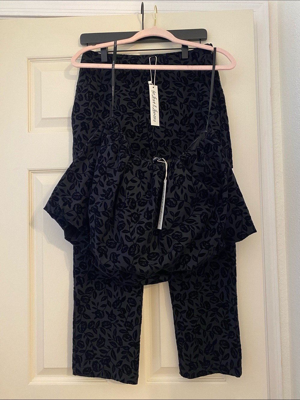 NWT For Love And Lemons Midnight Velvet Bubble Top and Capri Pants Set